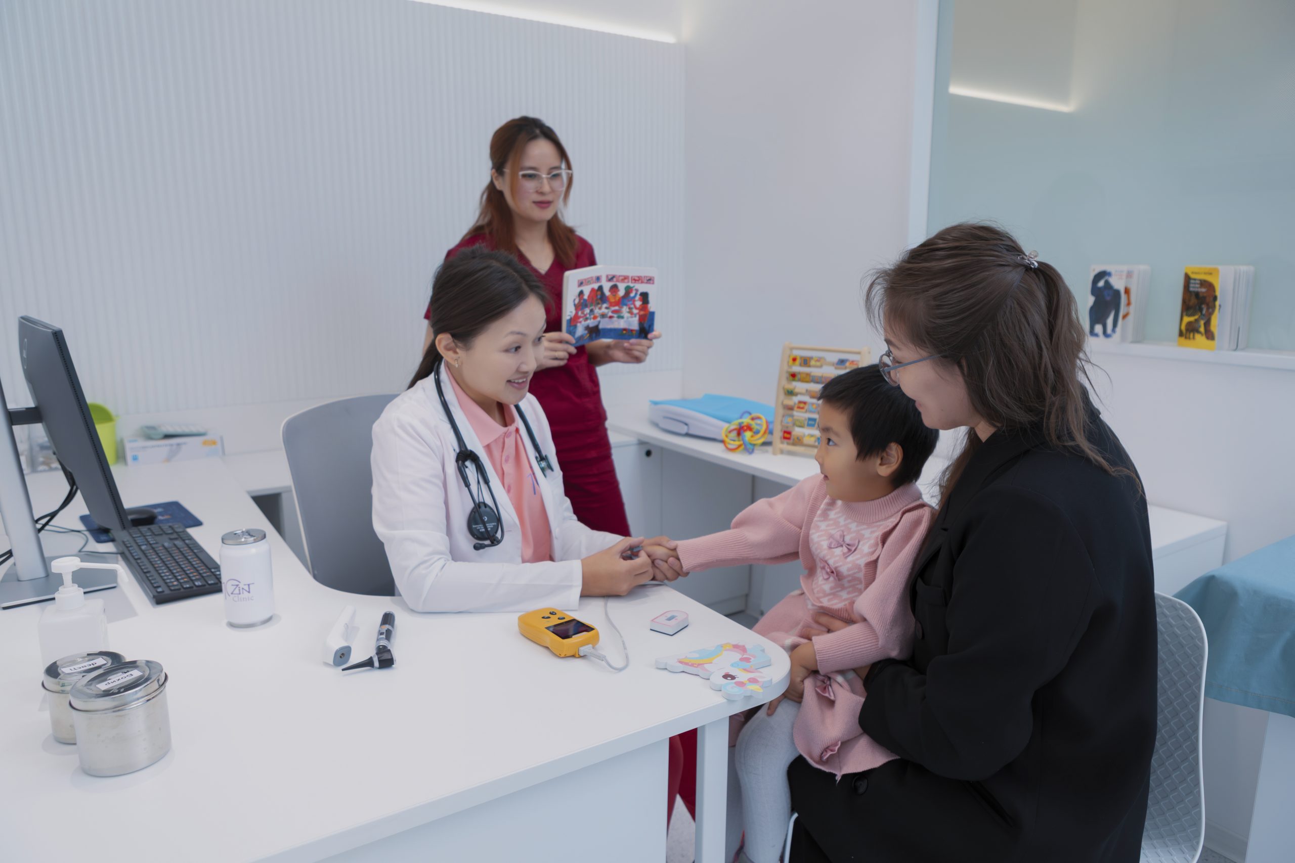 Image hover effect image